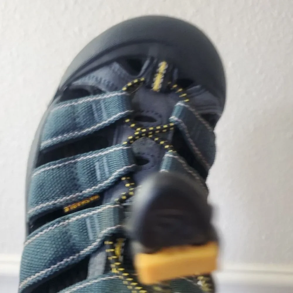 Keen Newport H2 Kids Blue Black Waterproof Hiking Water Sandals Size 3 1006557